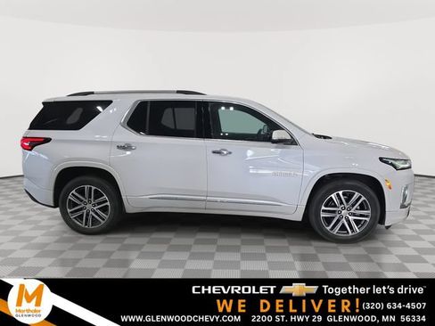 Used 2022 Chevrolet Traverse High Country AWD/4WD image 1