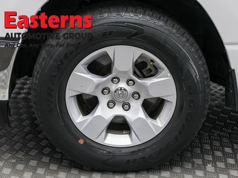 Used 2023 RAM 1500 Big Horn w/ Trailer Tow Group image 30