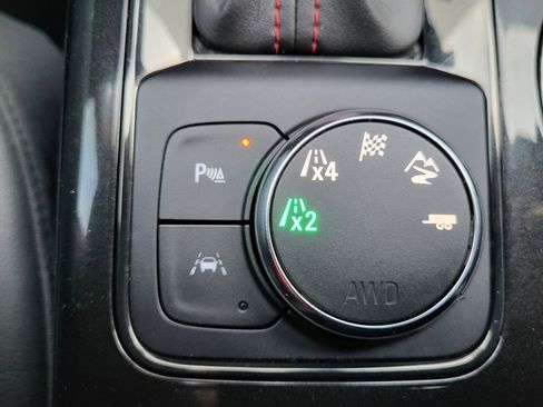 Used 2019 Chevrolet Blazer RS image 46