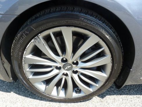 Used 2015 Hyundai Genesis 5.0 RWD image 16