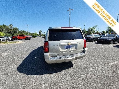 Used 2016 Chevrolet Suburban LTZ AWD/4WD image 10