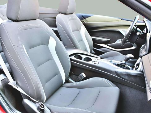 Used 2017 Chevrolet Camaro LT w/ RS Package image 28