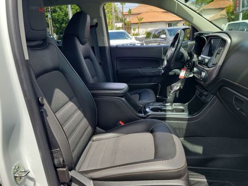 Used 2022 GMC Canyon AT4 AWD/4WD image 25