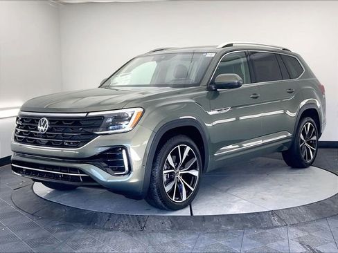 New 2026 Volkswagen Atlas SEL Premium R-Line image 2