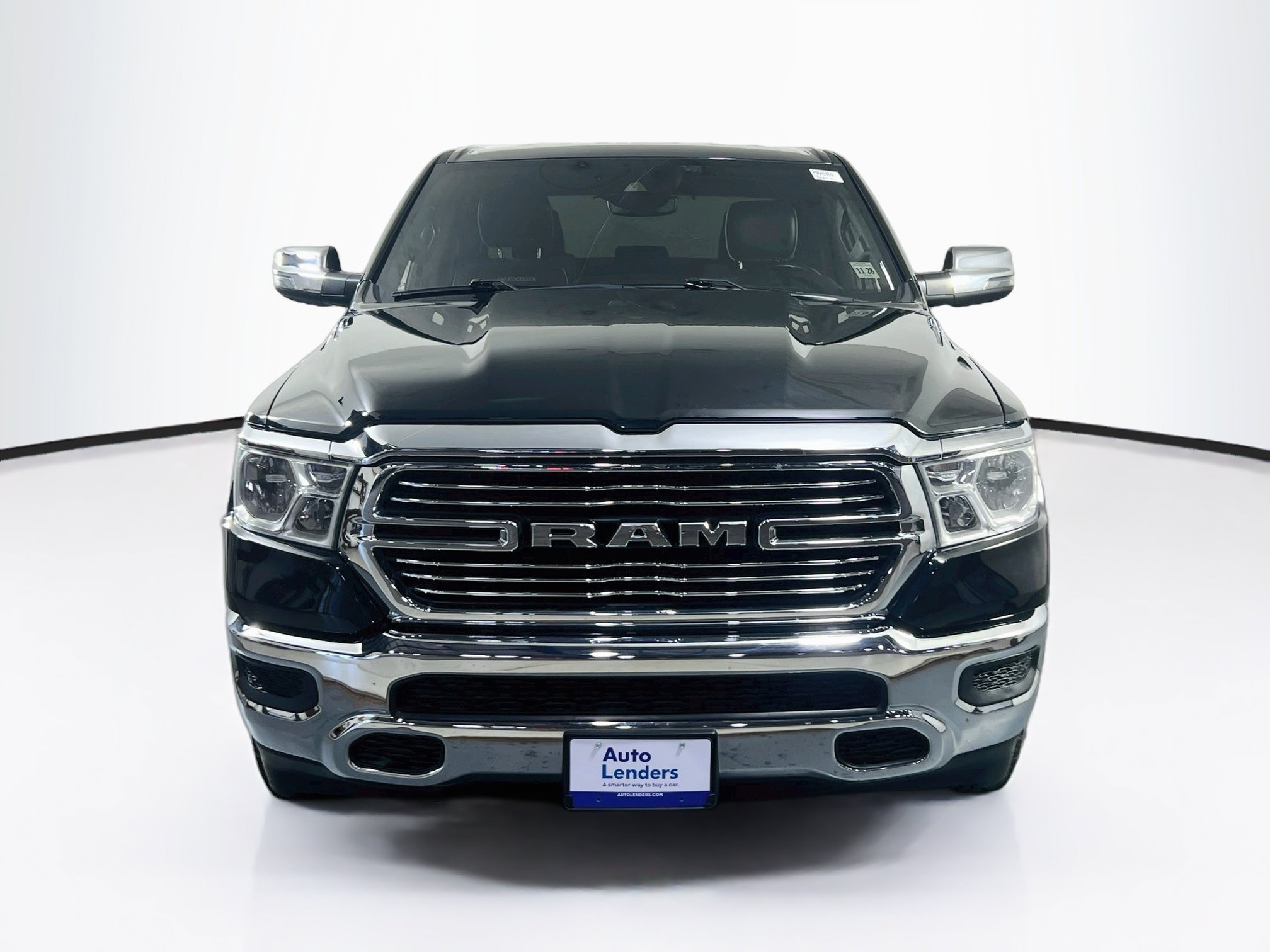 Used 2023 RAM 1500 Laramie AWD/4WD image 2