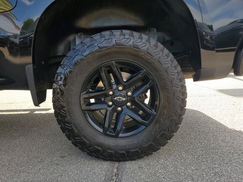 Used 2020 Chevrolet Silverado 1500 Custom Trail Boss AWD/4WD image 11