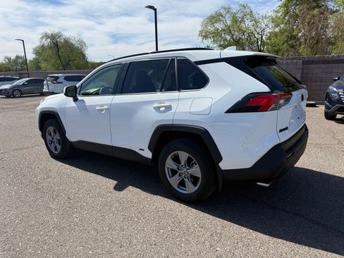 Used 2024 Toyota RAV4 XLE w/ Convenience Package AWD/4WD image 7