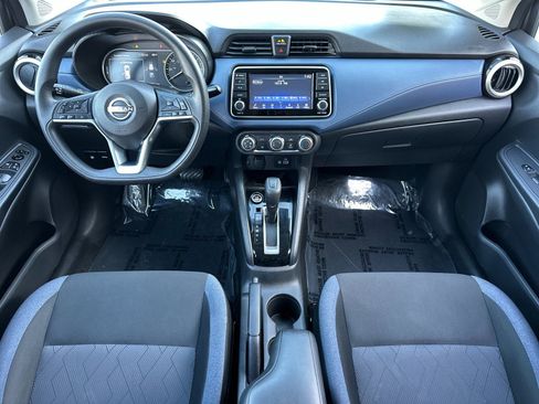 Used 2023 Nissan Versa SV image 4