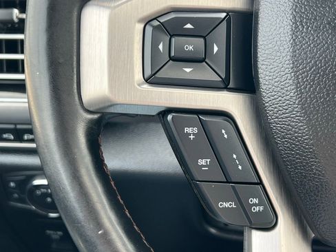 Used 2018 Ford F150 Platinum w/ Equipment Group 701A Luxury AWD/4WD image 39