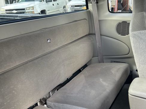 Used 2004 Dodge Dakota SLT image 12