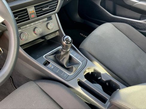 Used 2021 Volkswagen Jetta S FWD image 17