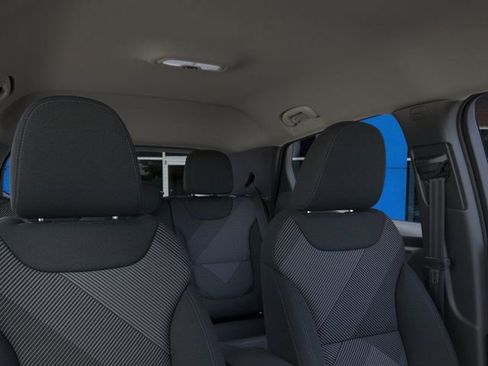New 2027 Chevrolet Bolt LT w/ Comfort Package FWD image 24