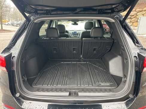Used 2023 Chevrolet Equinox Premier image 28