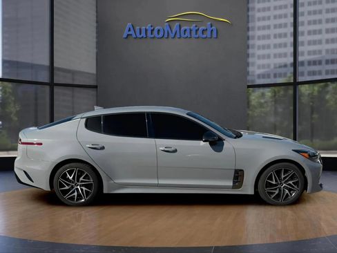 Used 2022 Kia Stinger GT-Line RWD image 11