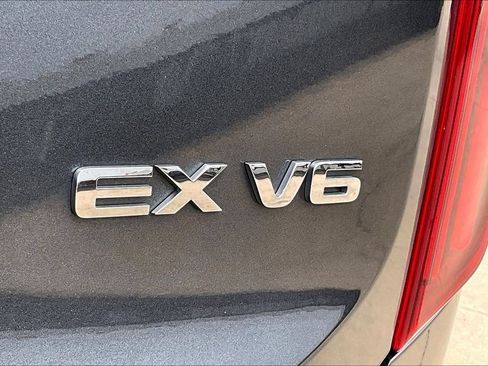 Used 2020 Kia Telluride EX w/ Towing Package FWD image 8