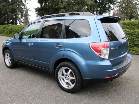 Used 2009 Subaru Forester 2.5XT Limited w/ Popular Equipment Group 1A image 4