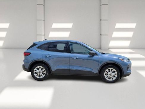 Used 2025 Ford Escape Active FWD image 4