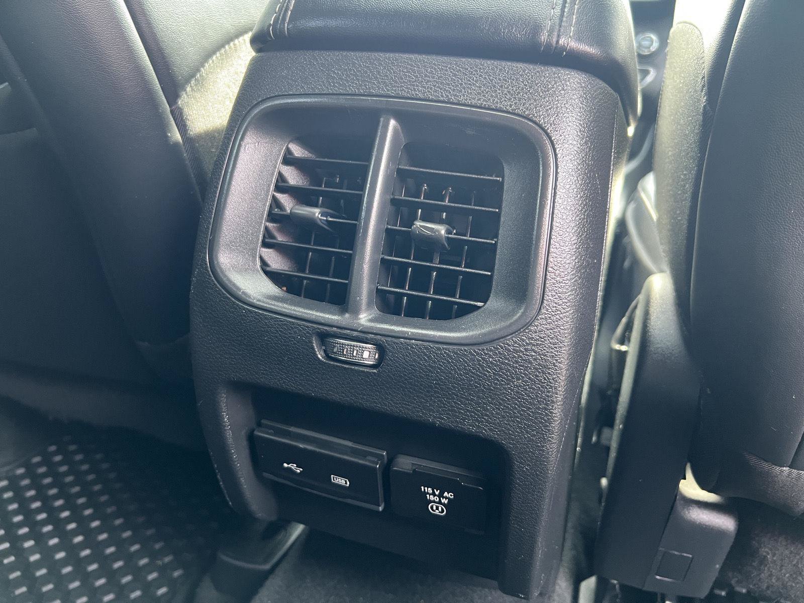 Used 2020 Jeep Cherokee Limited AWD/4WD image 15