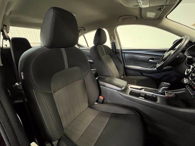 Used 2025 Nissan Sentra SV FWD image 9