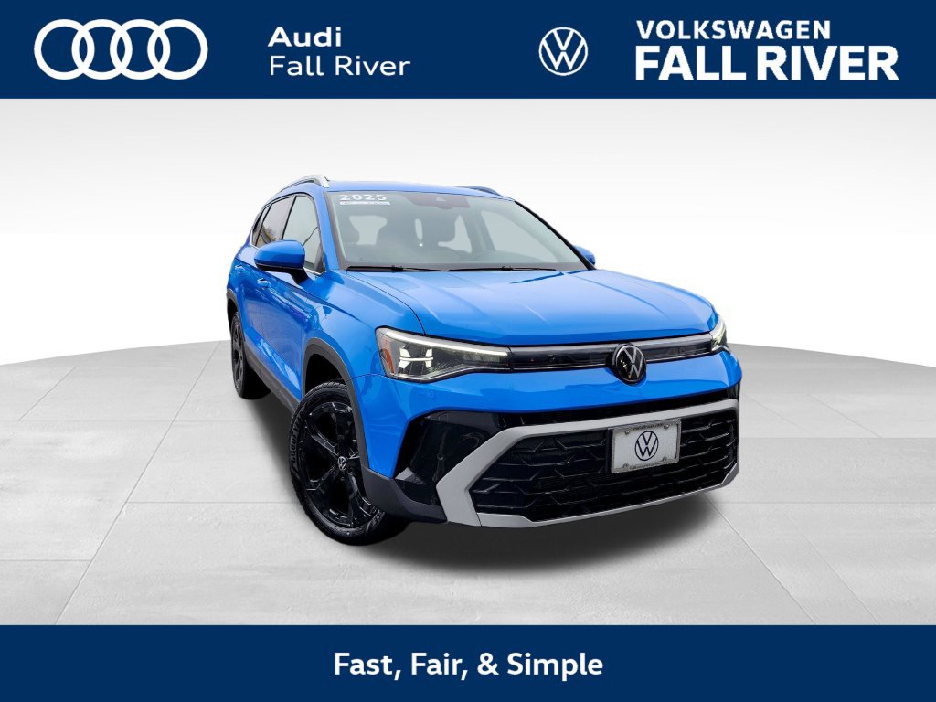 Used 2025 Volkswagen Taos SEL w/ Black Wheel Plus Package AWD/4WD image 1