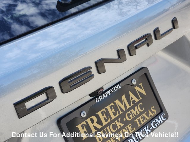 New 2027 GMC Terrain Denali w/ LPO, Black Badging Package AWD/4WD image 8