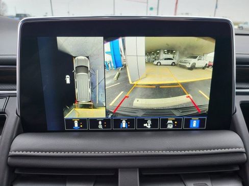 Used 2024 Chevrolet Suburban Premier w/ Premium Package image 6