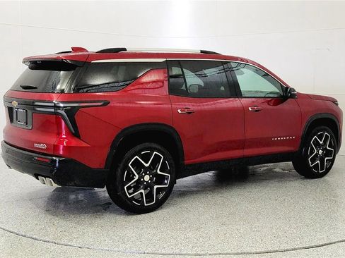 New 2026 Chevrolet Traverse High Country FWD image 7