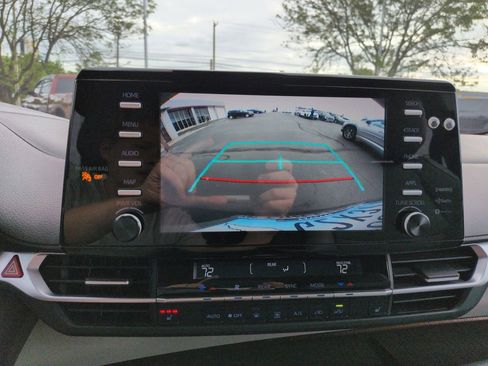 Certified 2023 Toyota Sienna XLE AWD/4WD image 20