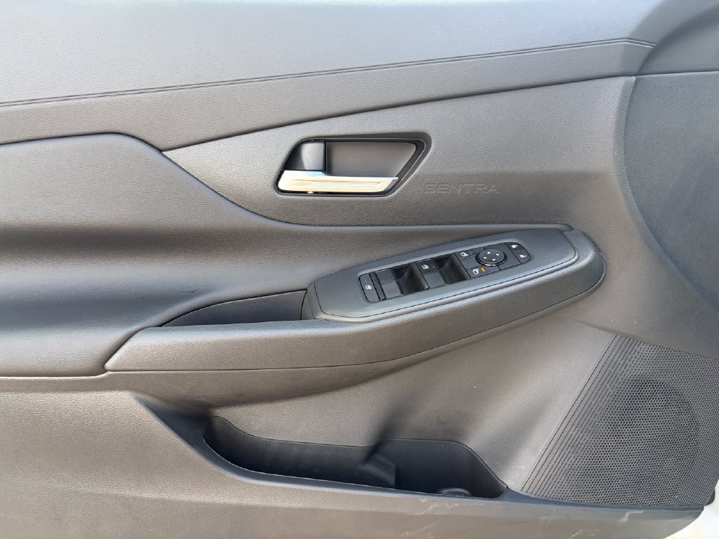 New 2027 Nissan Sentra S w/ Floor Mat Package FWD image 12