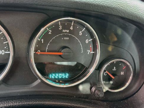 Used 2013 Jeep Wrangler Sport AWD/4WD image 3
