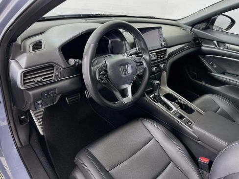 Used 2022 Honda Accord Sport image 9