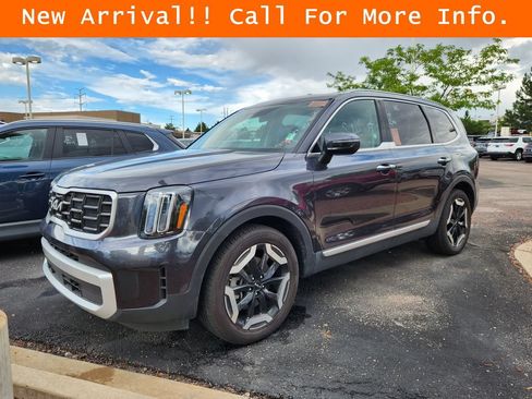 Used 2025 Kia Telluride S AWD/4WD image 4