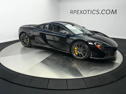 Used 2016 McLaren 650S Spider RWD image 12
