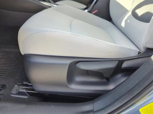 Certified 2022 Toyota Corolla LE image 10