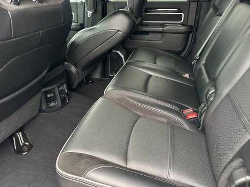 Used 2020 RAM 2500 Laramie image 12