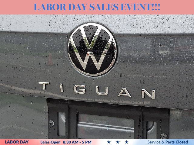 Used 2023 Volkswagen Tiguan SE w/ Panoramic Sunroof Package AWD/4WD image 31