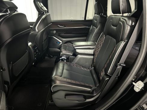 Used 2024 Jeep Grand Cherokee L Summit w/ Advanced Protech Group IV AWD/4WD image 24