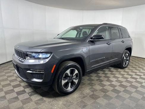 Used 2023 Jeep Grand Cherokee 4WD 4xe image 7