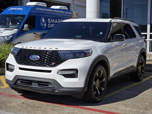 Certified 2022 Ford Explorer ST w/ Equipment Group 401A image 2