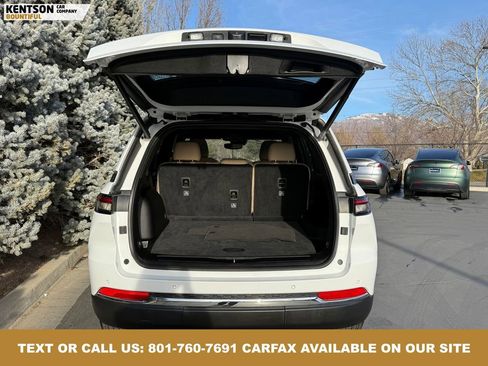 Used 2024 Jeep Grand Cherokee Limited image 30