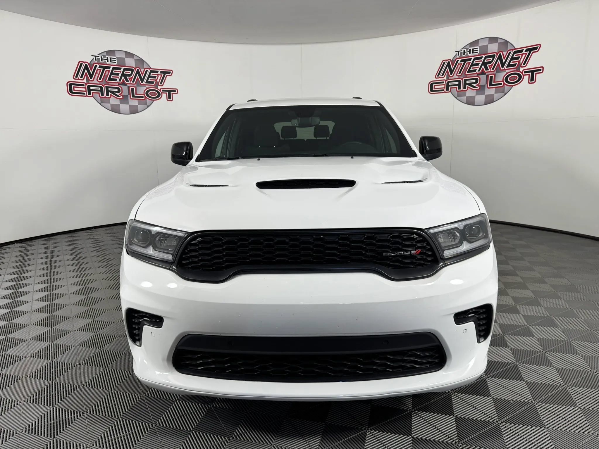 Used 2024 Dodge Durango R/T w/ Tow 'N Go Package AWD/4WD image 2