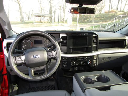 Used 2024 Ford F350 XL w/ FX4 Off-Road Package AWD/4WD image 27