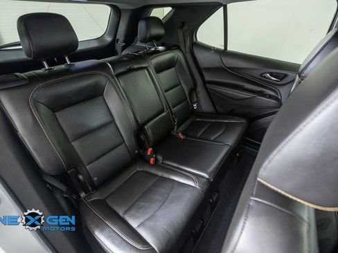 Used 2021 Chevrolet Equinox Premier AWD/4WD image 36