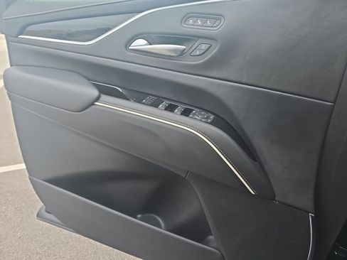 Certified 2021 Cadillac Escalade Sport image 23