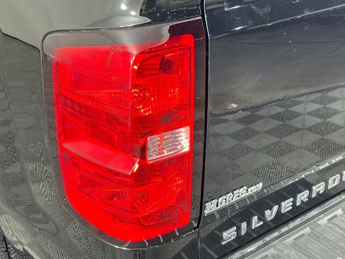 Used 2018 Chevrolet Silverado 1500 LT w/ All Star Edition AWD/4WD image 57