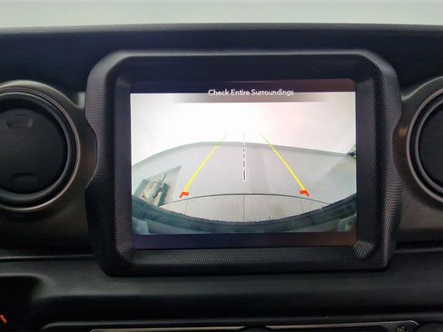 Used 2023 Jeep Wrangler Sport image 18