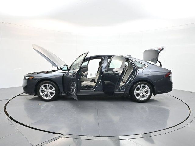 Used 2023 Honda Accord LX image 27