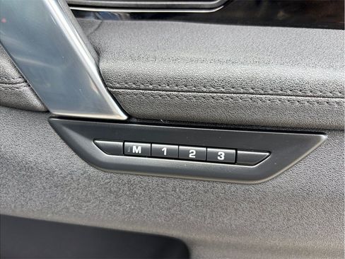 Used 2020 Land Rover Discovery Sport SE AWD/4WD image 46