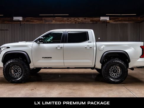 Used 2024 Toyota Tundra Limited AWD/4WD image 5