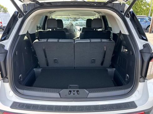 New 2025 Ford Explorer Active w/ Active Comfort Package image 21